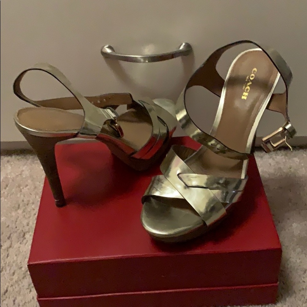 Coach Gold shiny heels
